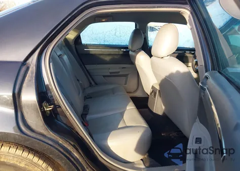 2006 Chrysler 300 Touring из США, поврежденный, VIN 2C3KA53GX6H360851